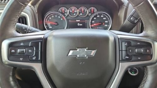 2019 Chevrolet Silverado 1500 RST Crew Cab Short Box 4WD - Image 3
