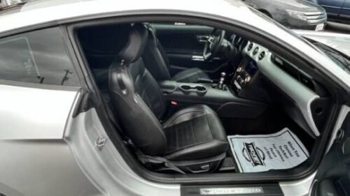 2017 Ford Mustang EcoBoost Premium Fastback - Image 8