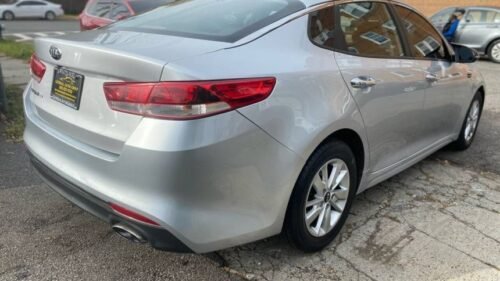 2016 Kia Optima LX - Image 9