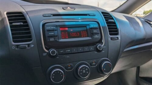 2017 Kia Forte LX Sedan Automatic - Image 7