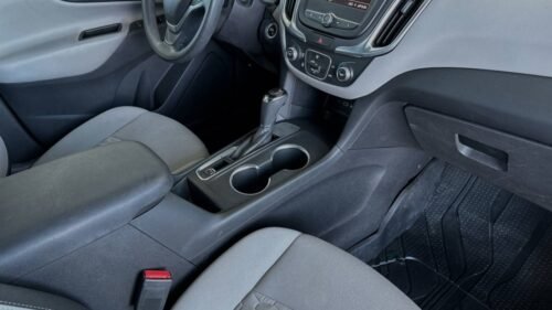 2020 Chevrolet Equinox LS with 1LS FWD - Image 4