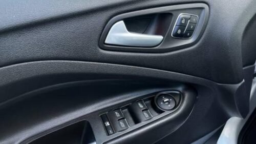 2014 Ford Escape Titanium FWD - Image 13