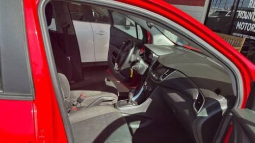 2020 Chevrolet Trax LS FWD - Image 5