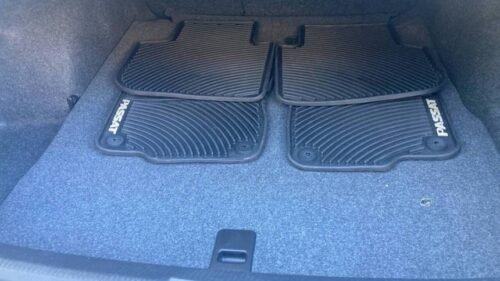 2013 Volkswagen Passat SE with Sunroof Sedan 2.5 Auto (PZEV) - Image 2