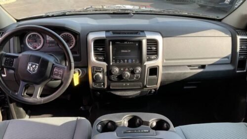 2016 Ram 1500 SLT Quad Cab 6'4" Box 4WD - Image 7