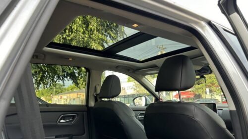2021 Nissan Rogue SV AWD - Image 7