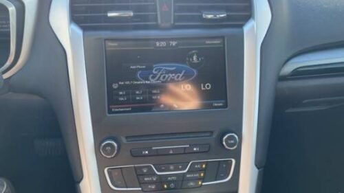2016 Ford Fusion SE FWD - Image 2