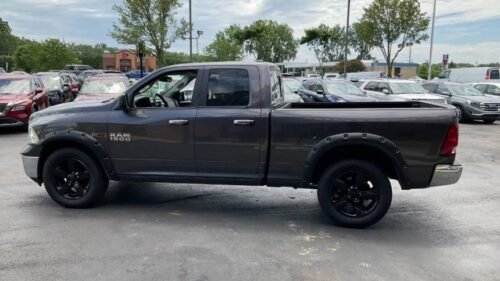 2016 Ram 1500 SLT Quad Cab 6'4" Box 4WD - Image 8