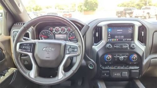 2019 Chevrolet Silverado 1500 RST Crew Cab Short Box 4WD - Image 5