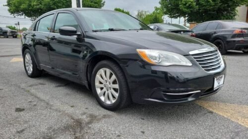 2014 Chrysler 200 Touring Sedan - Image 12