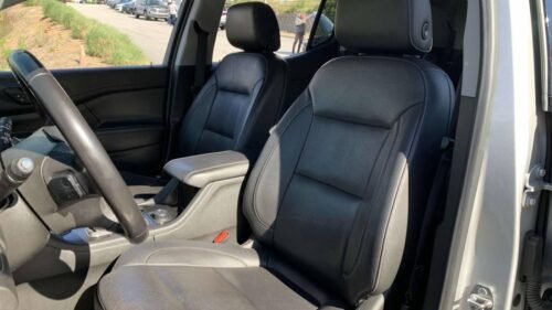 2019 GMC Acadia SLT with SLT-1 AWD - Image 4