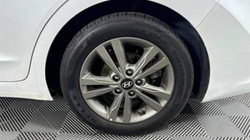2018 Hyundai Elantra SEL 2.0L Sedan Automatic - Image 20