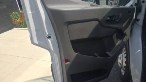 2022 Ford Transit Cutaway T-350 RWD DRW 138" WB 9950 GVWR - Image 5