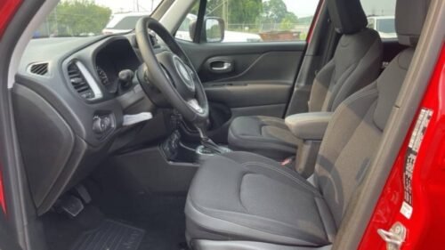2023 Jeep Renegade Latitude - Image 4