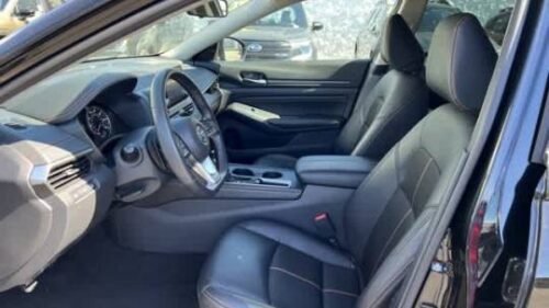 2022 Nissan Altima 2.5 SR FWD - Image 11