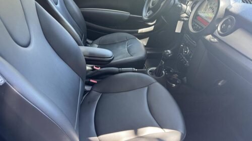 2014 MINI Clubman FWD - Image 6