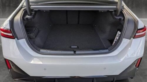 2024 BMW i5 M60 - Image 8