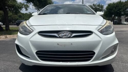 2014 Hyundai Accent GLS Sedan Automatic - Image 9