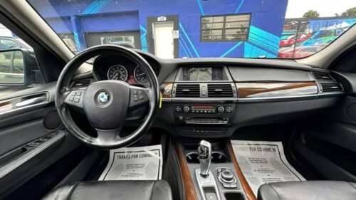 2013 BMW X5 xDrive35i Premium AWD - Image 2