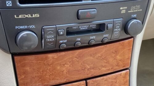 2004 Lexus LS 430 - Image 2