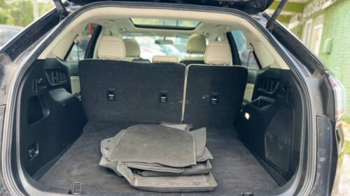 2017 Ford Edge Titanium AWD - Image 5