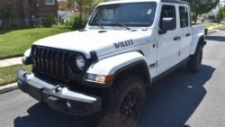 2021 Jeep Gladiator Willys