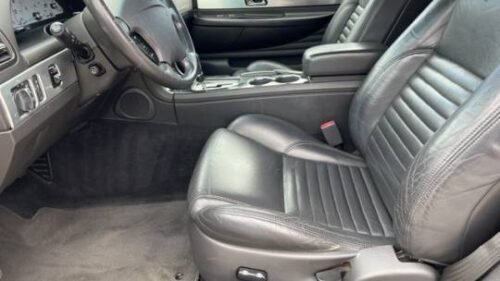 2002 Ford Thunderbird Deluxe - Image 4