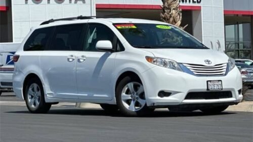 2015 Toyota Sienna LE 8-Passenger FWD - Image 7
