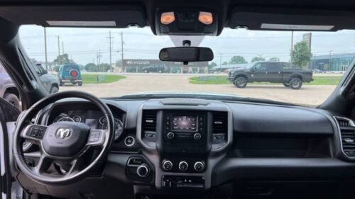 2022 Ram 2500 Tradesman Crew Cab 6'4" Box 2WD - Image 3