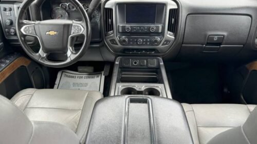 2015 Chevrolet Silverado 2500HD LTZ Crew Cab Standard Box 4WD - Image 6