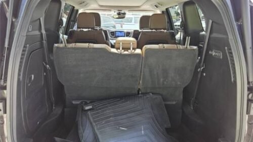 2017 Chrysler Pacifica Limited - Image 8