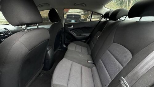 2017 Kia Forte LX Sedan Automatic - Image 9