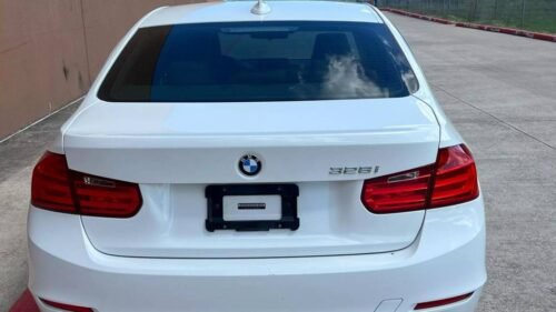 2015 BMW 3 Series 328i Sedan - Image 11