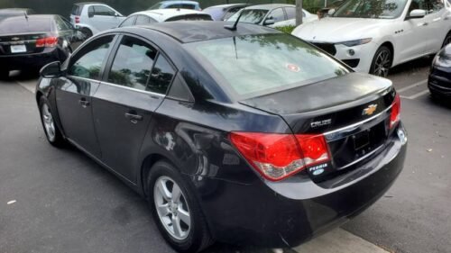 2014 Chevrolet Cruze LT with 1LT Automatic - Image 4