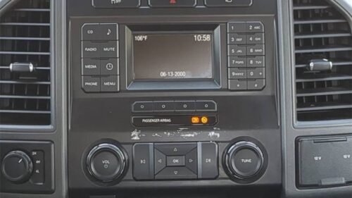 2018 Ford Super Duty F-250 XL 4WD Crew Cab 6.75' Box - Image 3