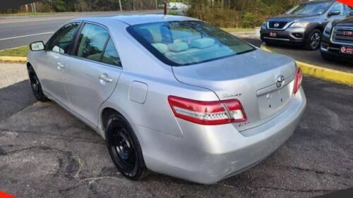 2010 Toyota Camry I4 Automatic - Image 9