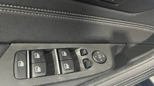2021 BMW 530i xDrive - Image 11