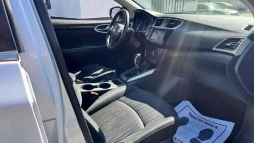 2019 Nissan Sentra SV CVT - Image 3