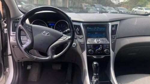 2015 Hyundai Sonata Hybrid Limited 2.4L - Image 3