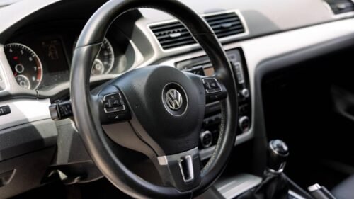 2012 Volkswagen Passat SE 2.5 Auto (PZEV) - Image 9