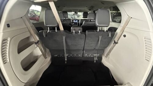 2022 Chrysler Pacifica Touring L FWD - Image 3