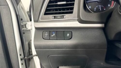 2018 Hyundai Elantra SEL 2.0L Sedan Automatic - Image 11
