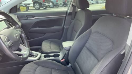 2020 Hyundai Elantra Value Edition 2.0L IVT - Image 4