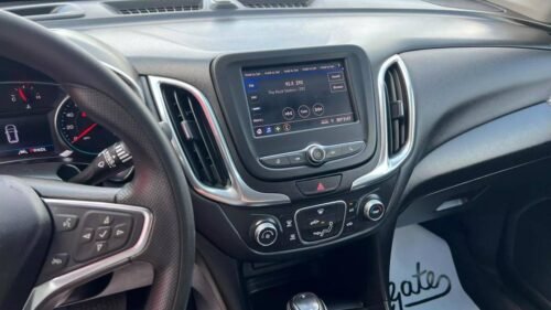 2020 Chevrolet Equinox LT with 2FL AWD - Image 7