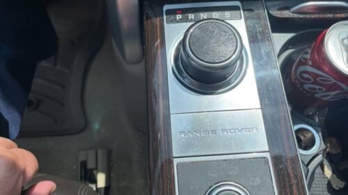 2014 Land Rover Range Rover HSE - Image 11