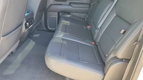 2022 GMC Sierra 1500 SLT Crew Cab Short Bed 4WD - Image 5