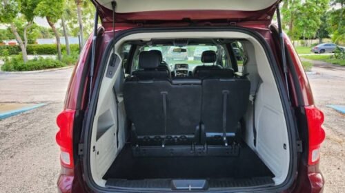 2017 Dodge Grand Caravan SXT - Image 8