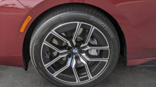 2023 BMW 760i xDrive - Image 2