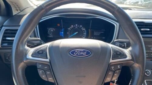 2016 Ford Fusion SE FWD - Image 3