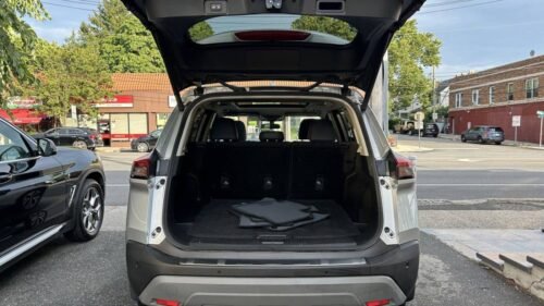2021 Nissan Rogue SV AWD - Image 9